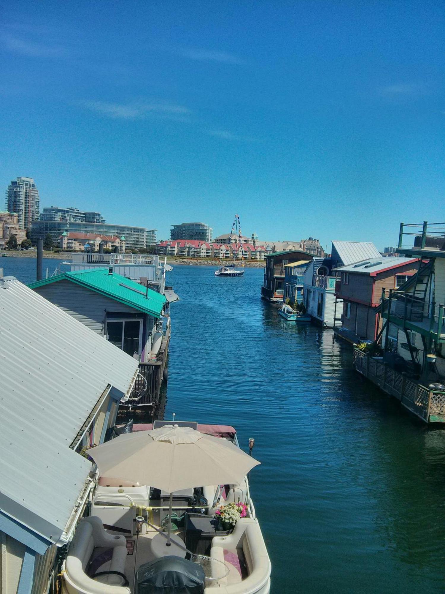A Float Home B&B In Fisherman'S Wharf ビクトリア エクステリア 写真