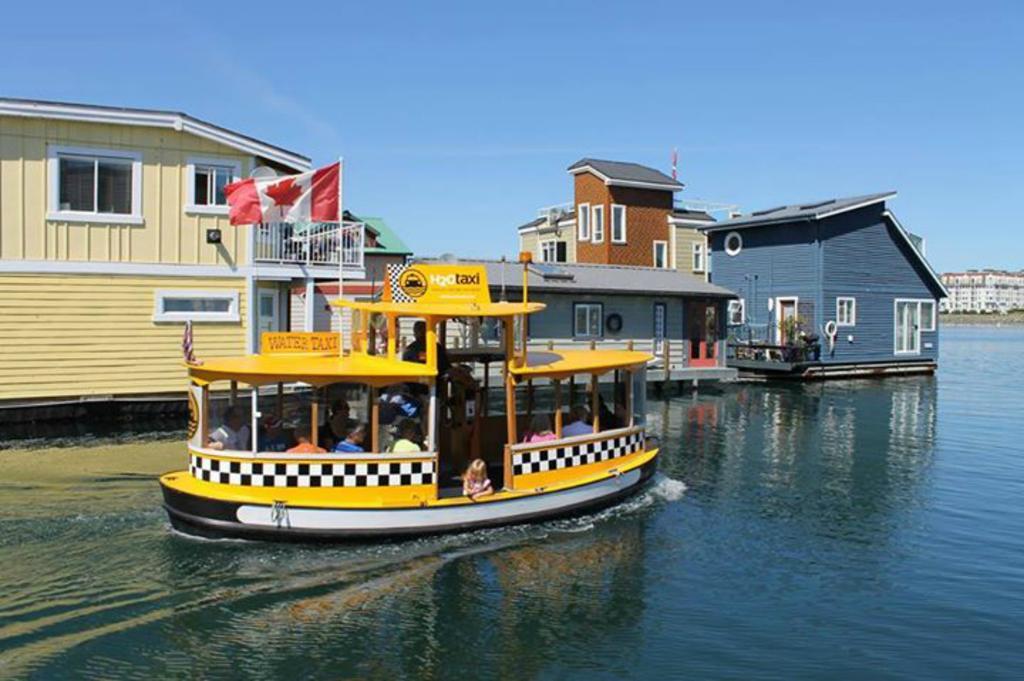 A Float Home B&B In Fisherman'S Wharf ビクトリア エクステリア 写真