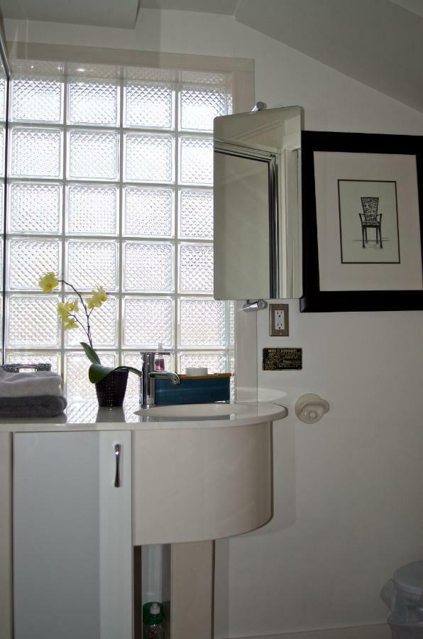 A Float Home B&B In Fisherman'S Wharf ビクトリア エクステリア 写真